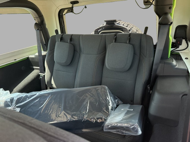 Used 2025 Jeep Wrangler Sport AWD/4WD image 13