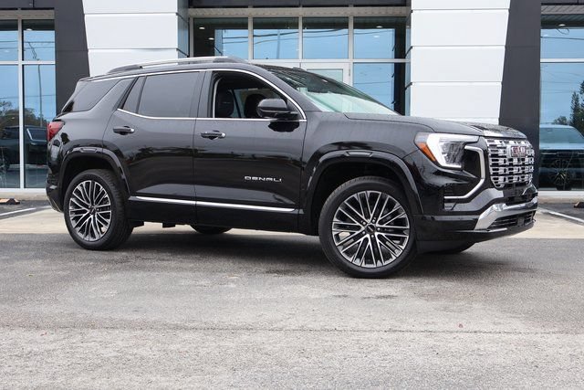 New 2026 GMC Terrain Denali AWD/4WD image 2