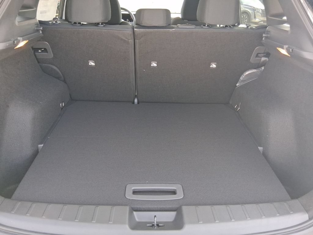 New 2026 Nissan Kicks SV w/ SV Premium Package FWD image 7