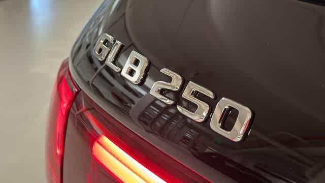 Certified 2026 Mercedes-Benz GLB 250 4MATIC image 9