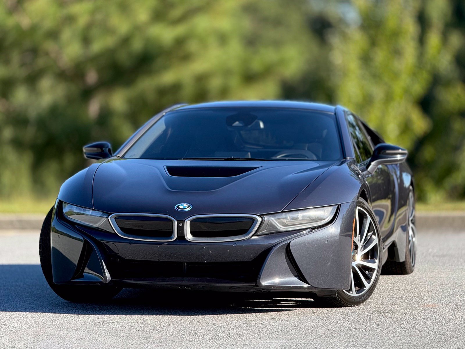 Used 2017 BMW i8 AWD/4WD image 2