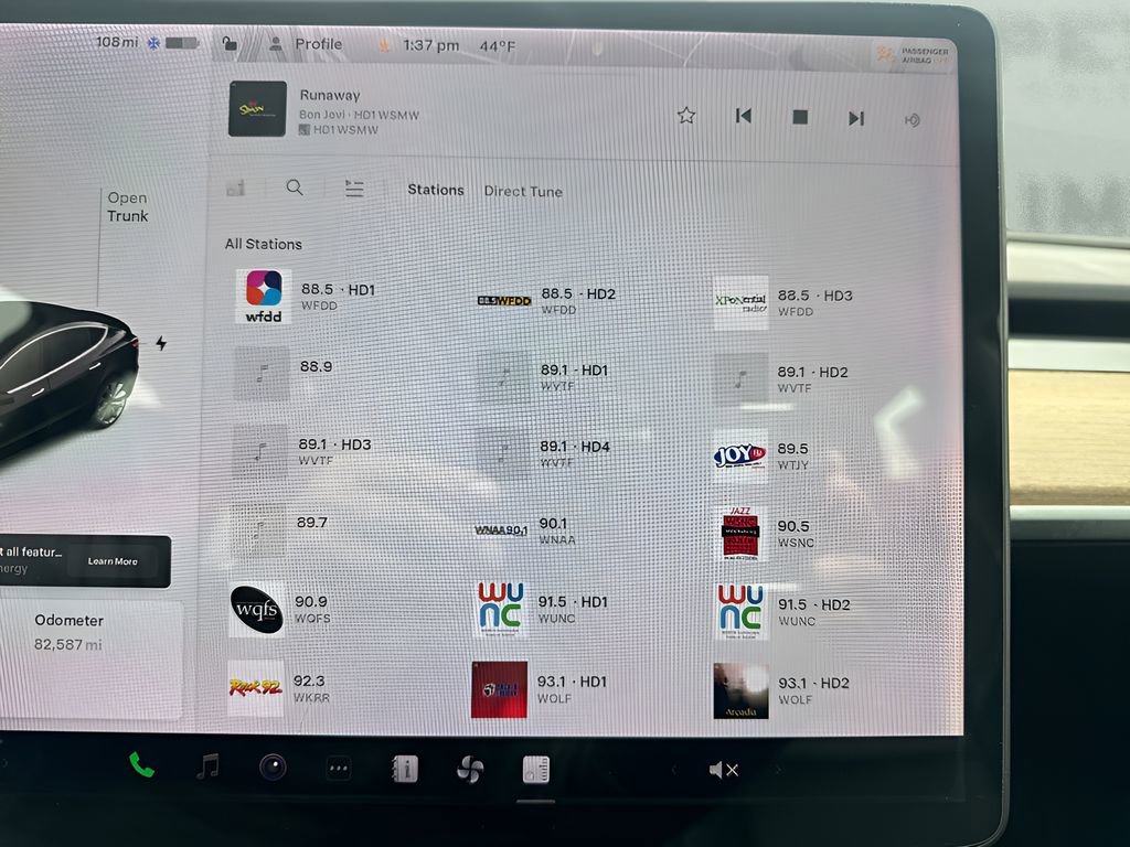 Used 2020 Tesla Model 3 Standard Range Plus image 19