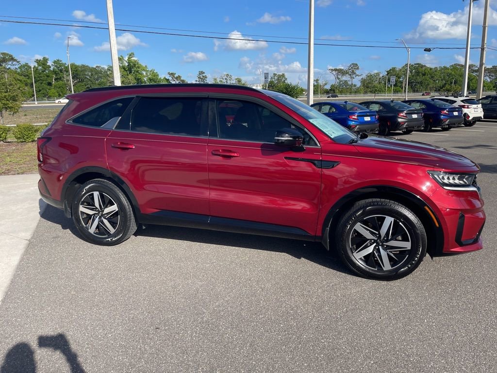 Used 2021 Kia Sorento S image 4