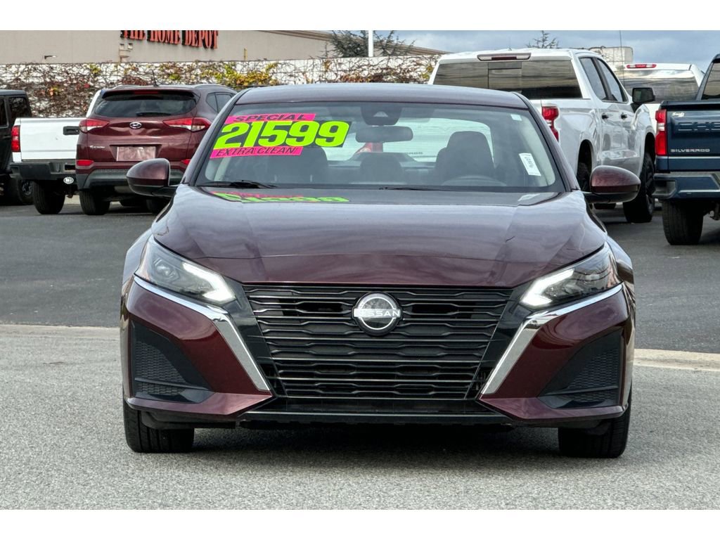 Used 2023 Nissan Altima 2.5 SV image 9