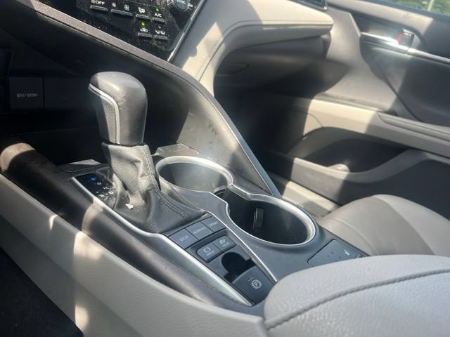 Used 2022 Toyota Camry XLE FWD image 17