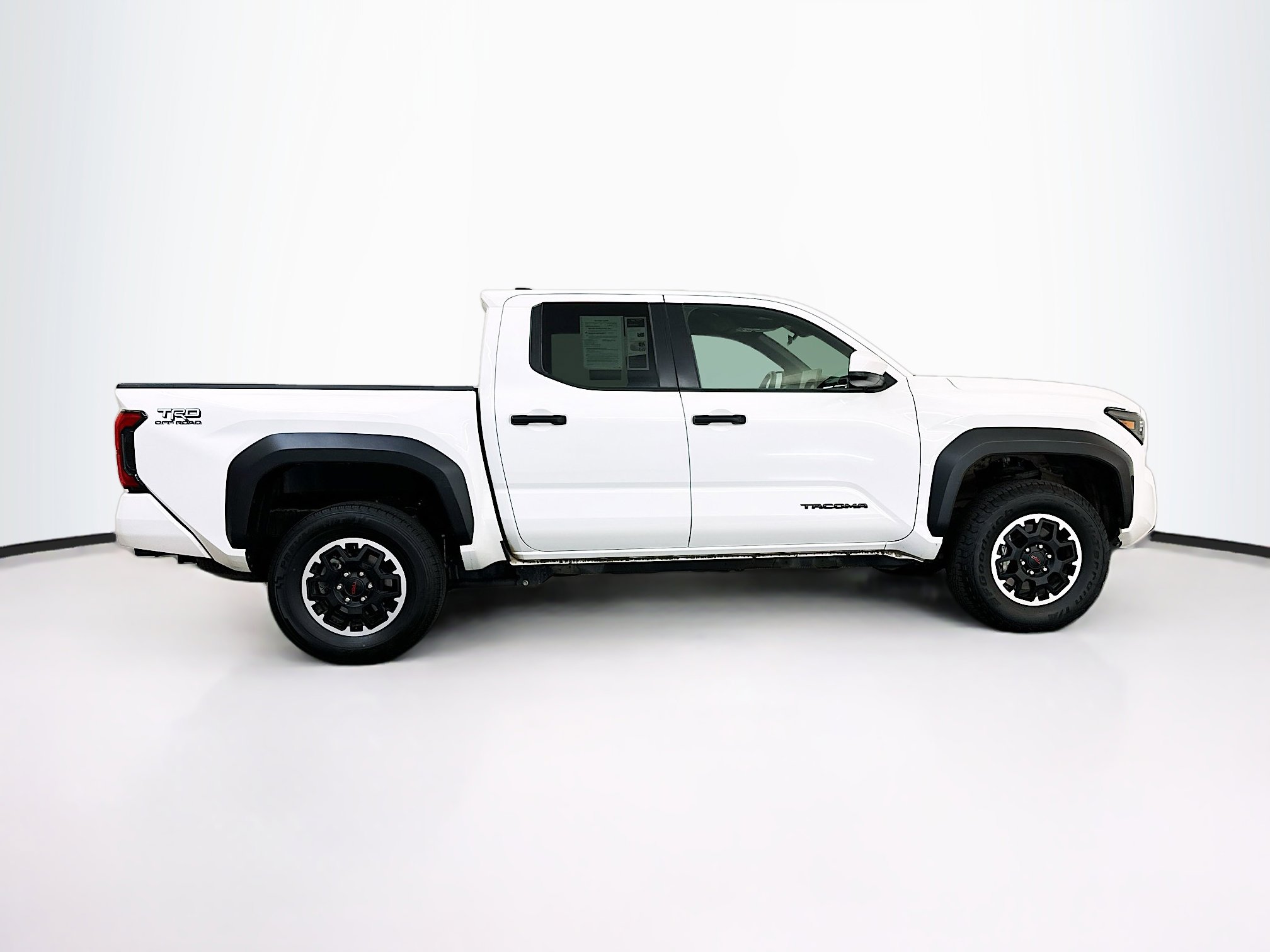 Used 2024 Toyota Tacoma TRD Off-Road image 10