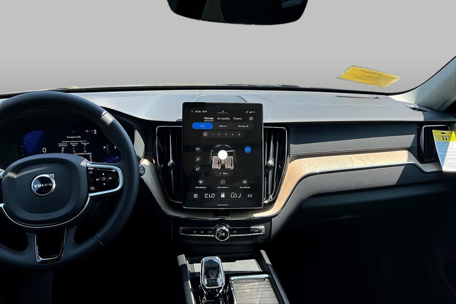 New 2026 Volvo XC60 B5 Ultra w/ Protection Package Premier AWD/4WD image 8
