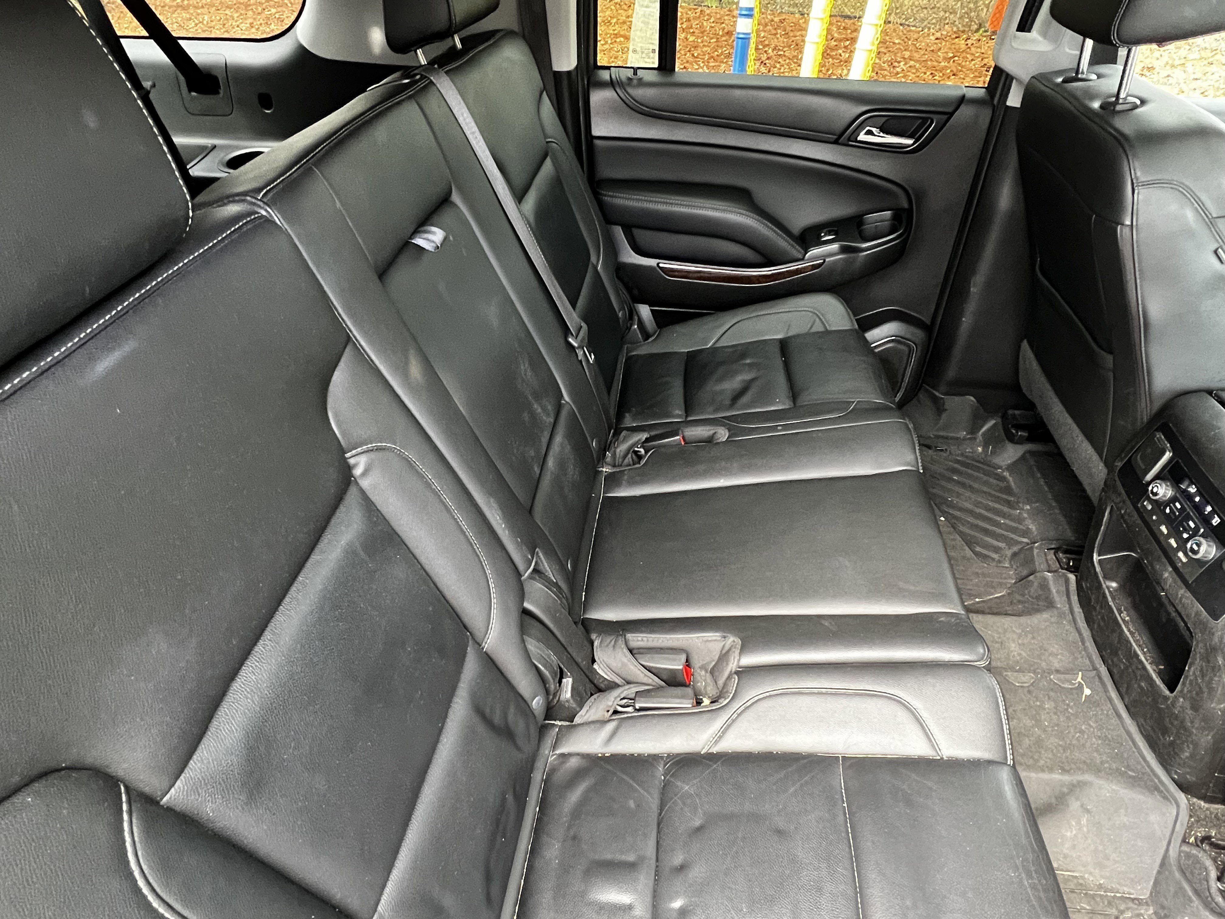 Used 2018 Chevrolet Suburban LT image 43