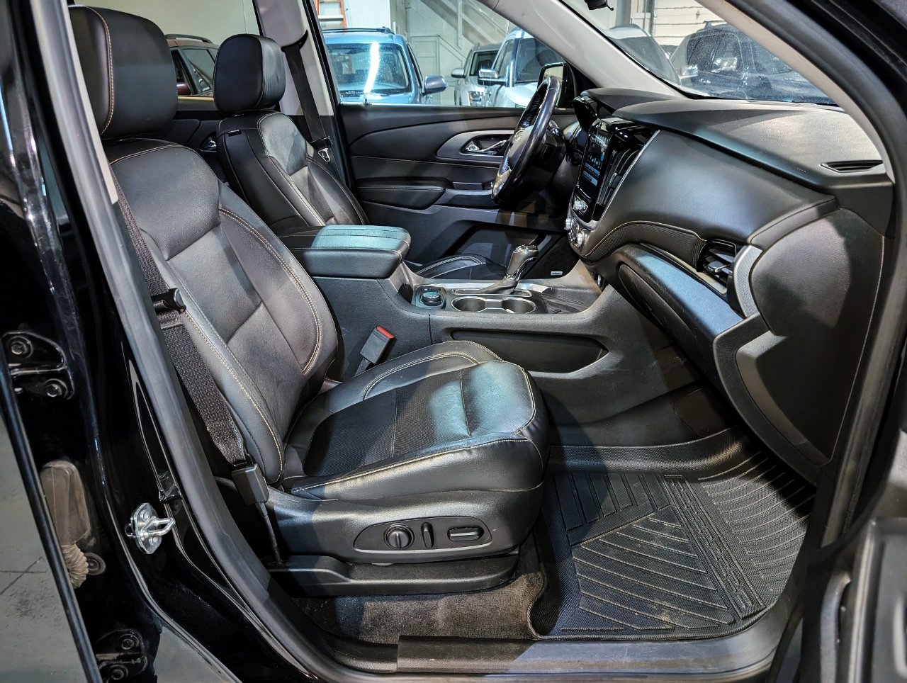Used 2019 Chevrolet Traverse Premier w/ Redline Edition image 35