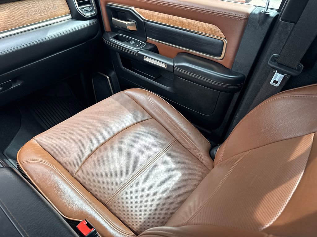 Used 2022 RAM 3500 Limited AWD/4WD image 16