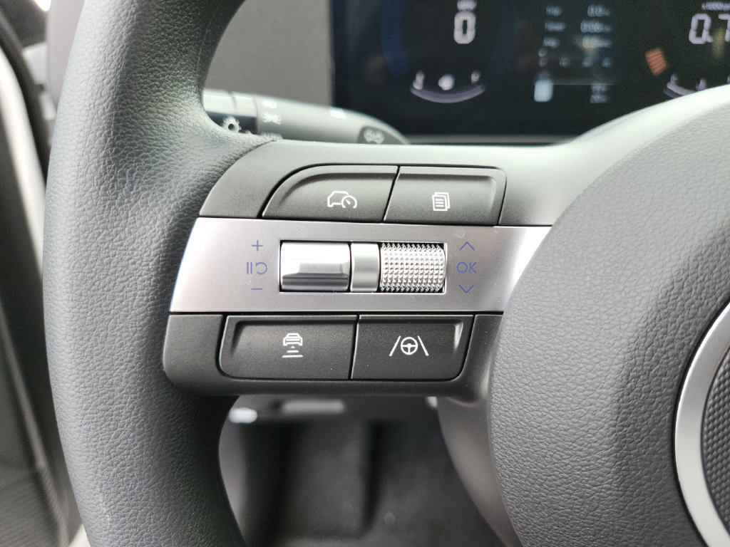 New 2027 Hyundai Kona SE FWD image 31