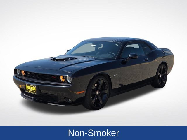Used 2016 Dodge Challenger R/T RWD image 9