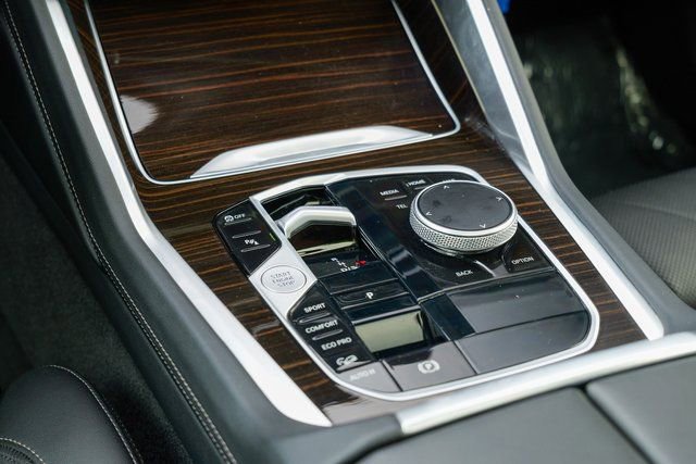 Used 2024 BMW X6 xDrive40i w/ Premium Package image 51