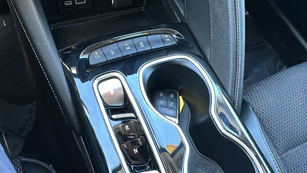 Used 2023 Buick Envision Preferred image 21