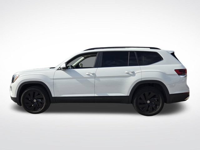 Used 2024 Volkswagen Atlas SE w/ Panoramic Sunroof Package FWD image 6