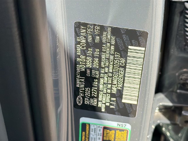 Certified 2026 Hyundai Elantra Sport FWD image 32
