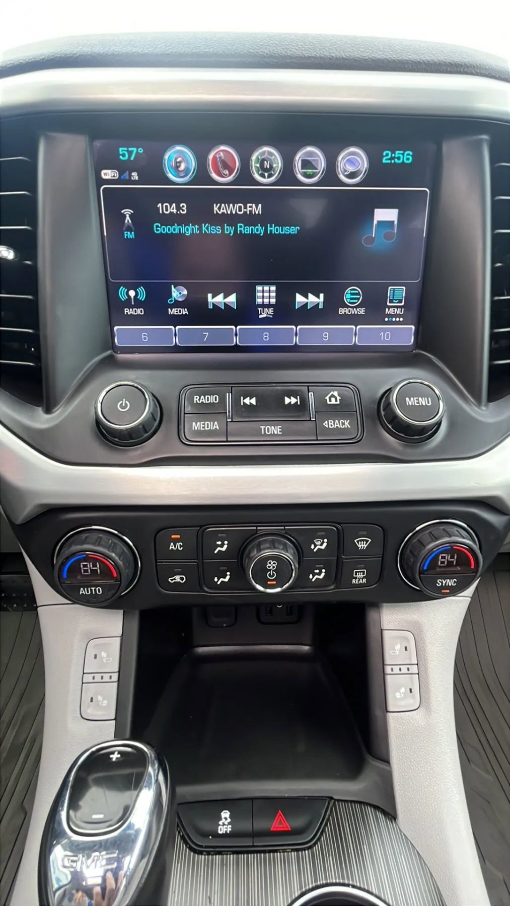 Used 2019 GMC Acadia SLT image 16