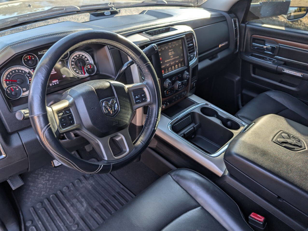 Used 2016 RAM 2500 Laramie w/ Convenience Group image 16