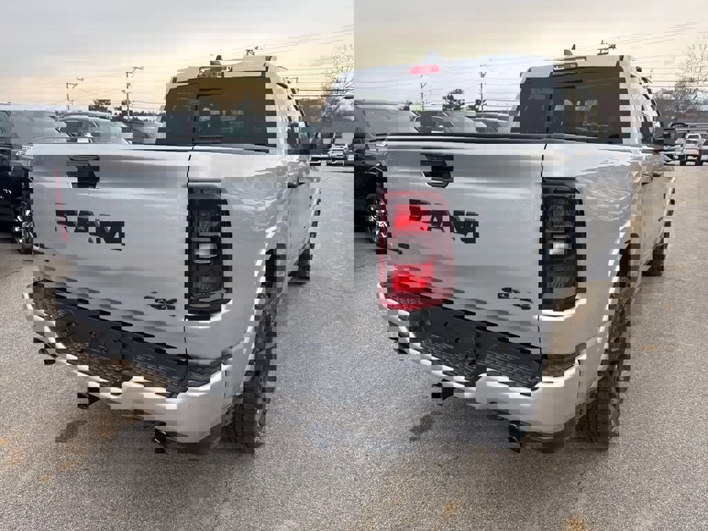 New 2026 RAM 1500 4x4 Crew Cab image 5