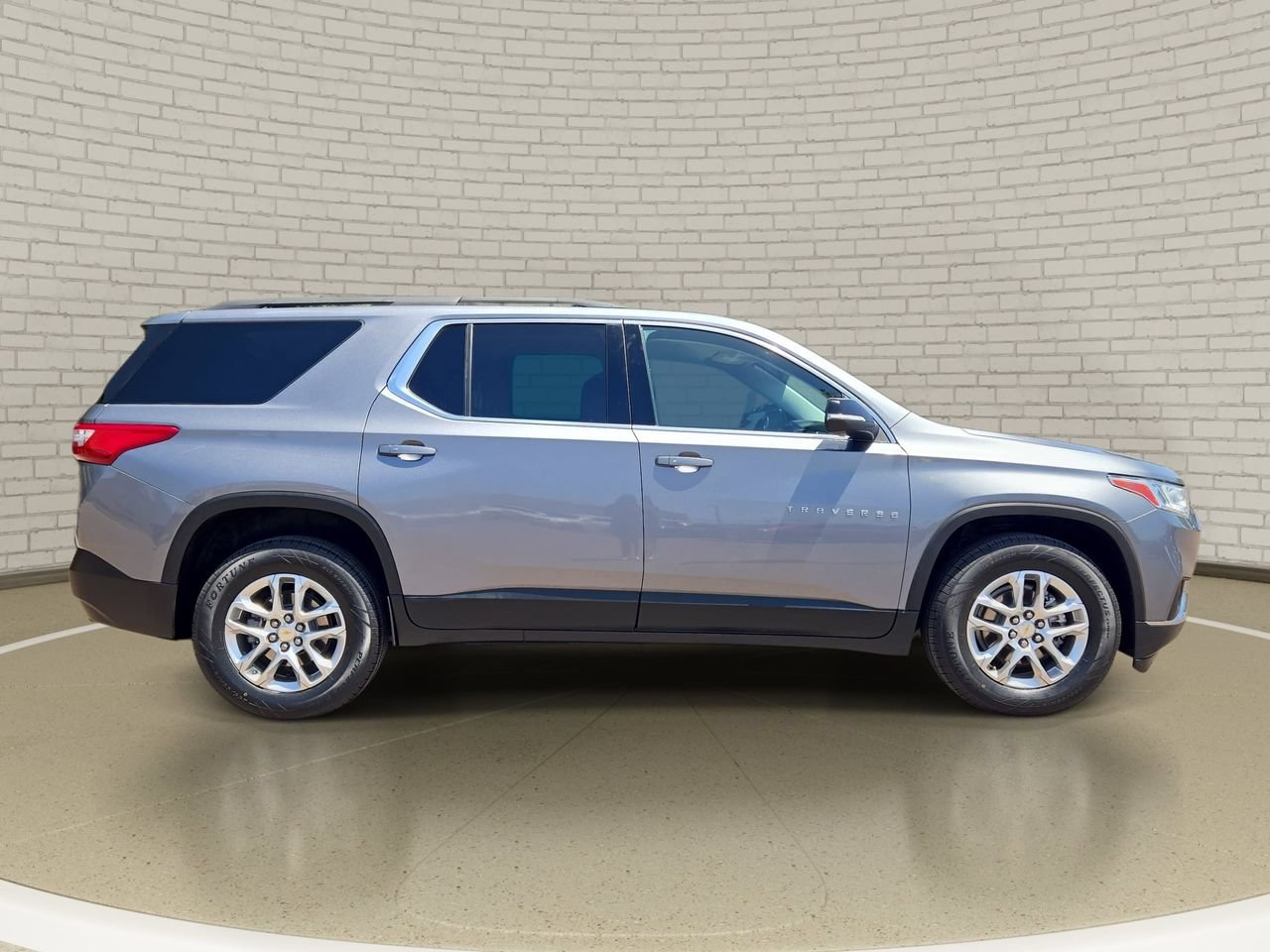 Used 2021 Chevrolet Traverse LT AWD/4WD image 4
