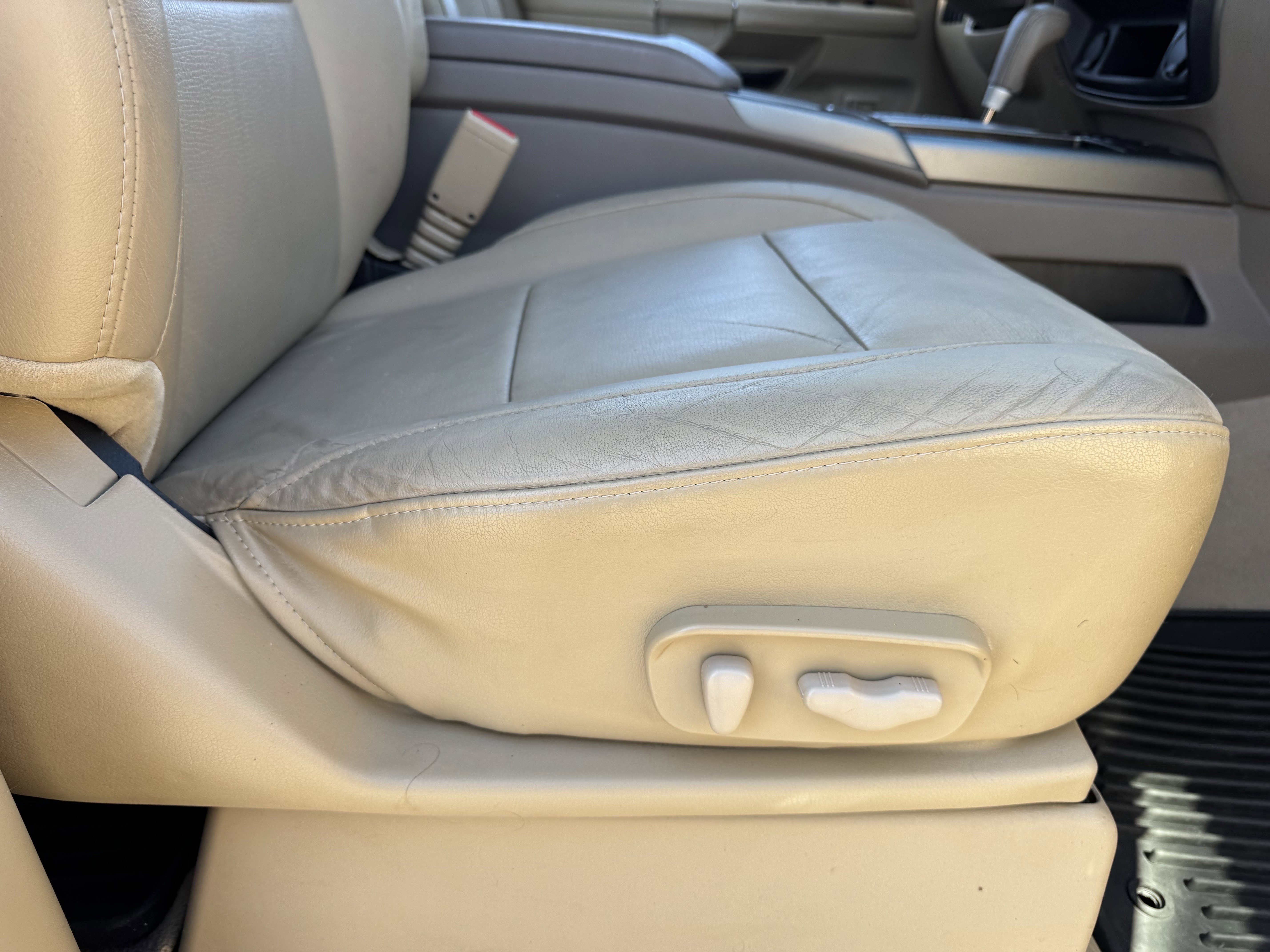 Used 2011 Nissan Armada SL image 38