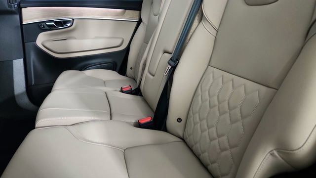 New 2026 Volvo XC90 B6 Plus w/ Protection Package Premier AWD/4WD image 30