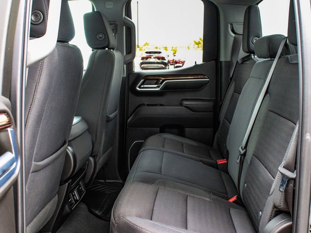 Used 2023 GMC Sierra 1500 Elevation image 33