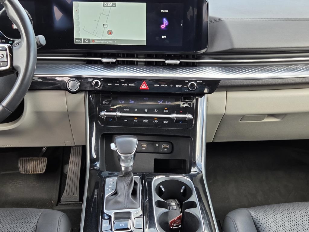 Used 2024 Kia Carnival SX Prestige FWD image 10