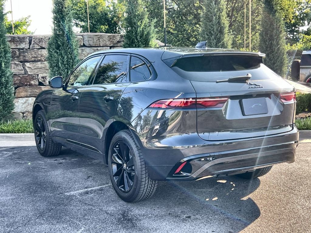 Used 2025 Jaguar F-PACE R-Dynamic S image 3