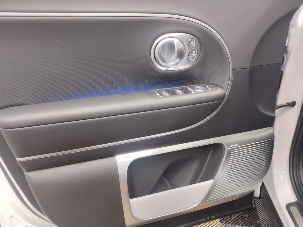 New 2026 Hyundai Ioniq 9 Calligraphy image 24