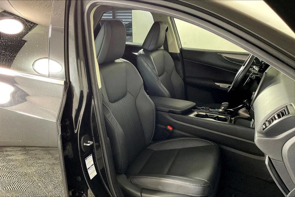 Used 2023 Lexus NX 350h AWD w/ Towing Package (2000 Lbs) image 6