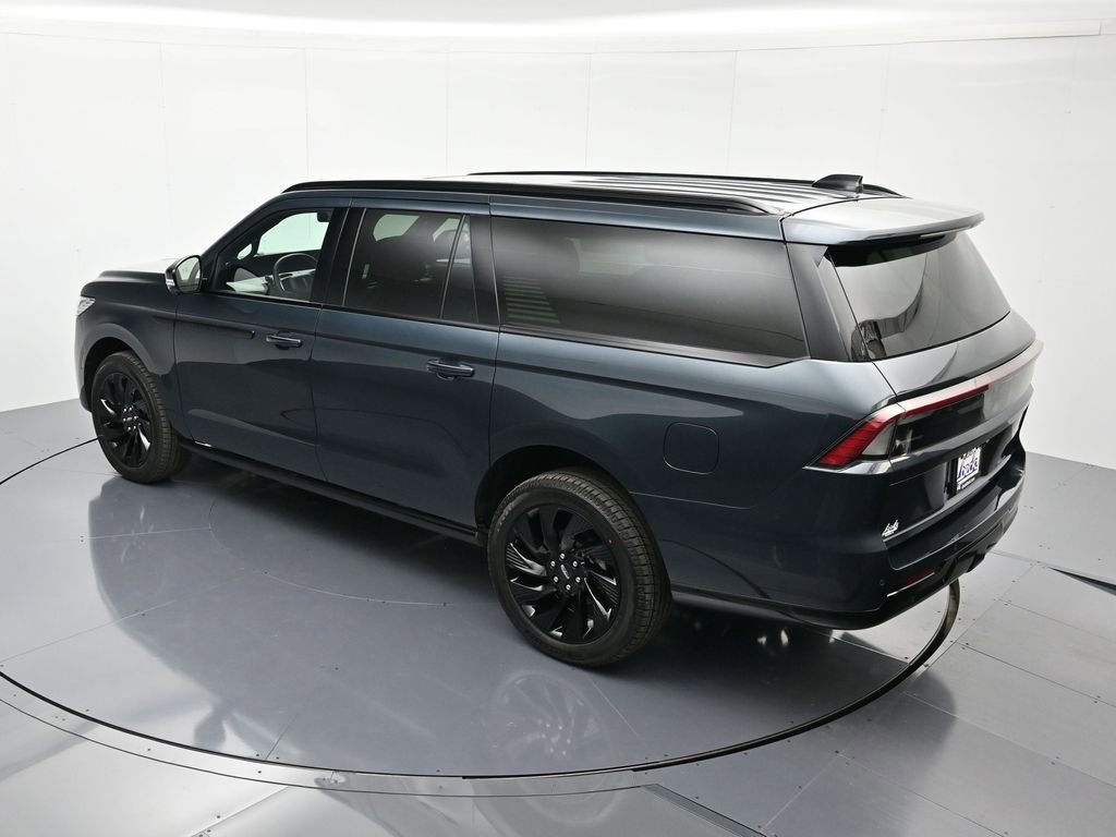 New 2026 Lincoln Navigator L Reserve w/ Jet Appearance Package image 36