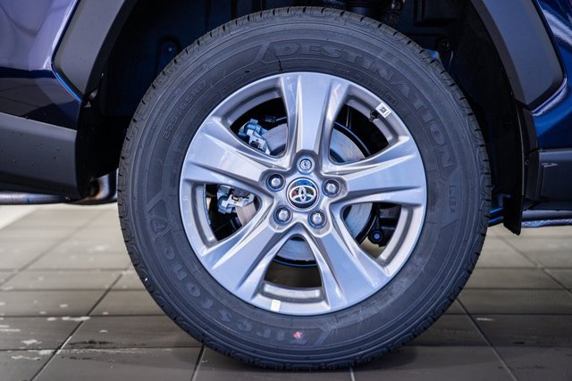 New 2025 Toyota RAV4 XLE image 15