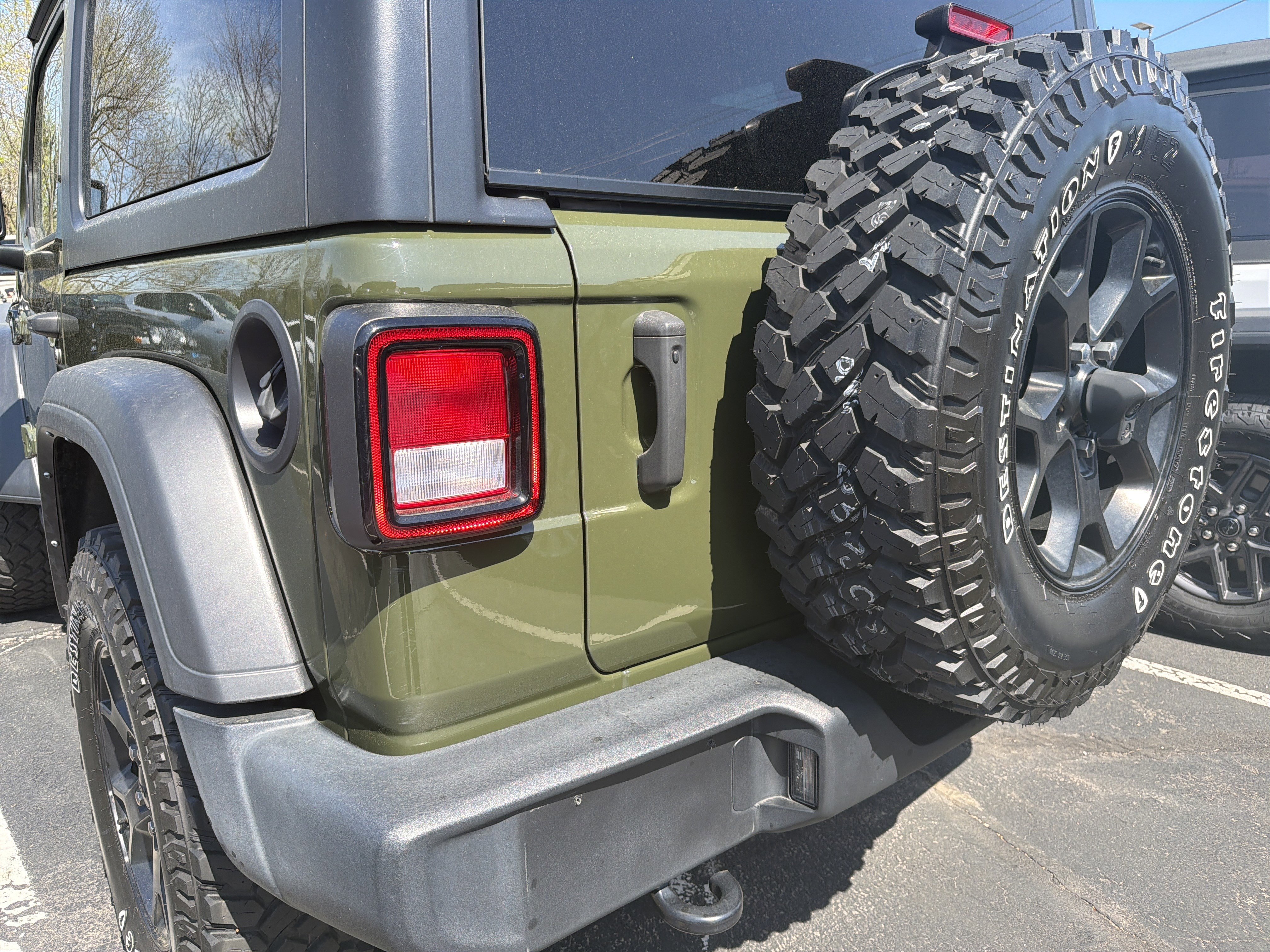 Certified 2022 Jeep Wrangler Sport AWD/4WD image 7