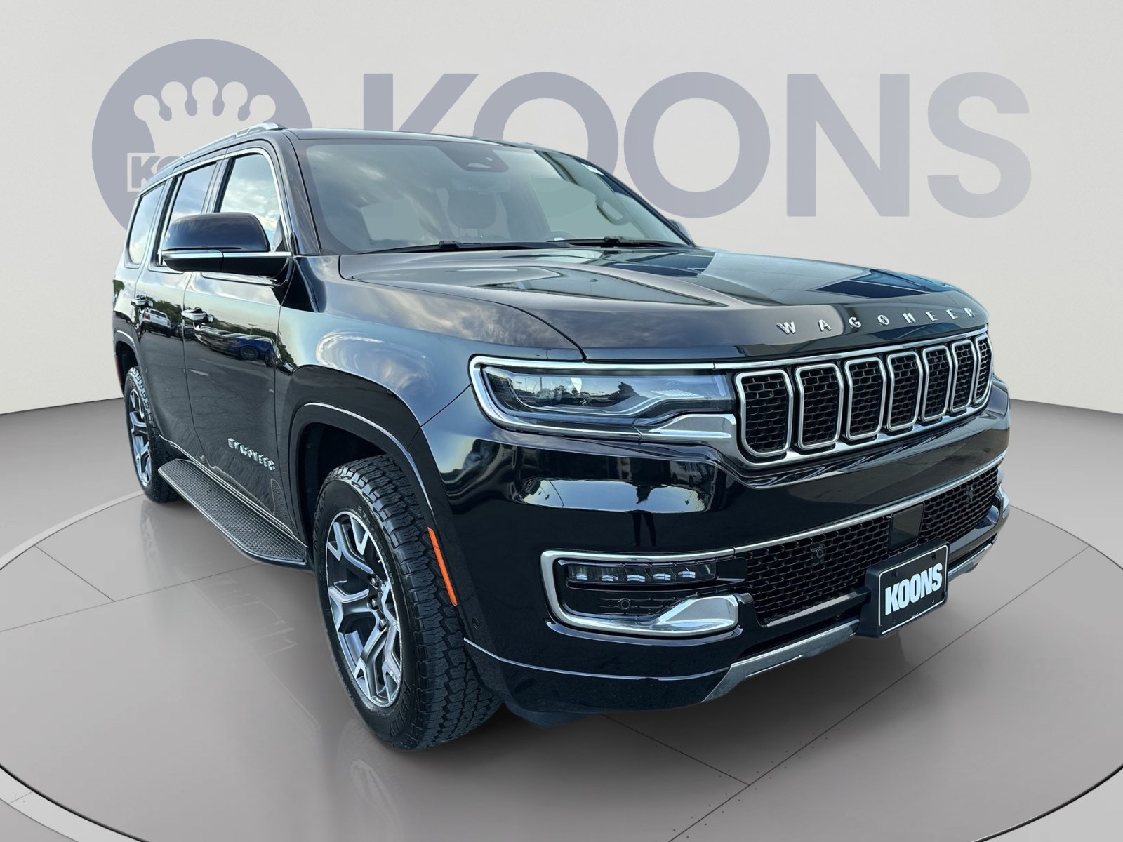 Used 2024 Jeep Wagoneer Series III AWD/4WD image 2