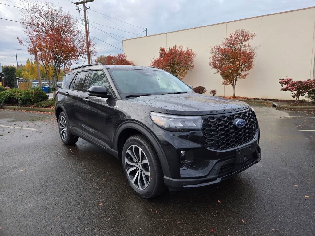 New 2026 Ford Explorer ST-Line AWD/4WD image 3