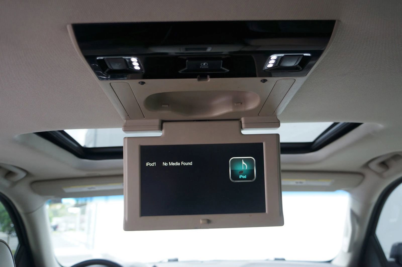Used 2017 GMC Yukon Denali w/ Open Road Package image 36