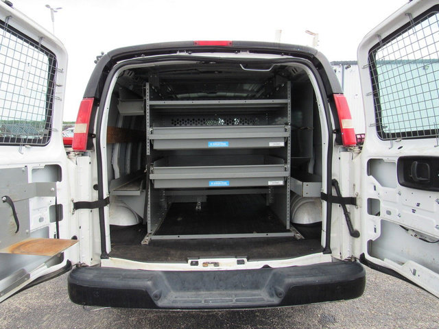 Used 2017 Chevrolet Express 2500 RWD image 20