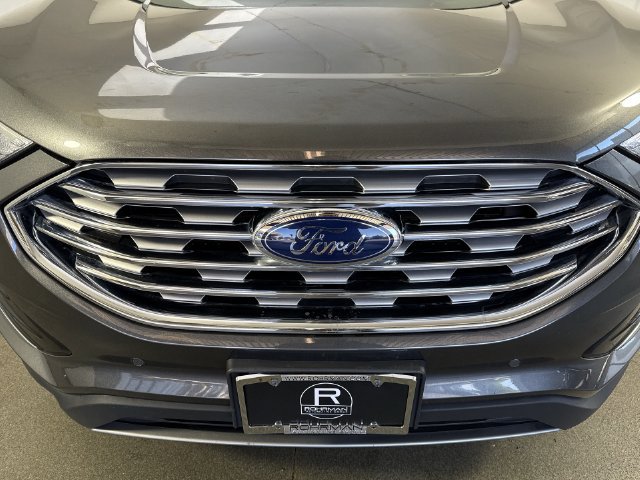 Used 2020 Ford Edge Titanium w/ Class II Trailer Tow Package AWD/4WD image 26