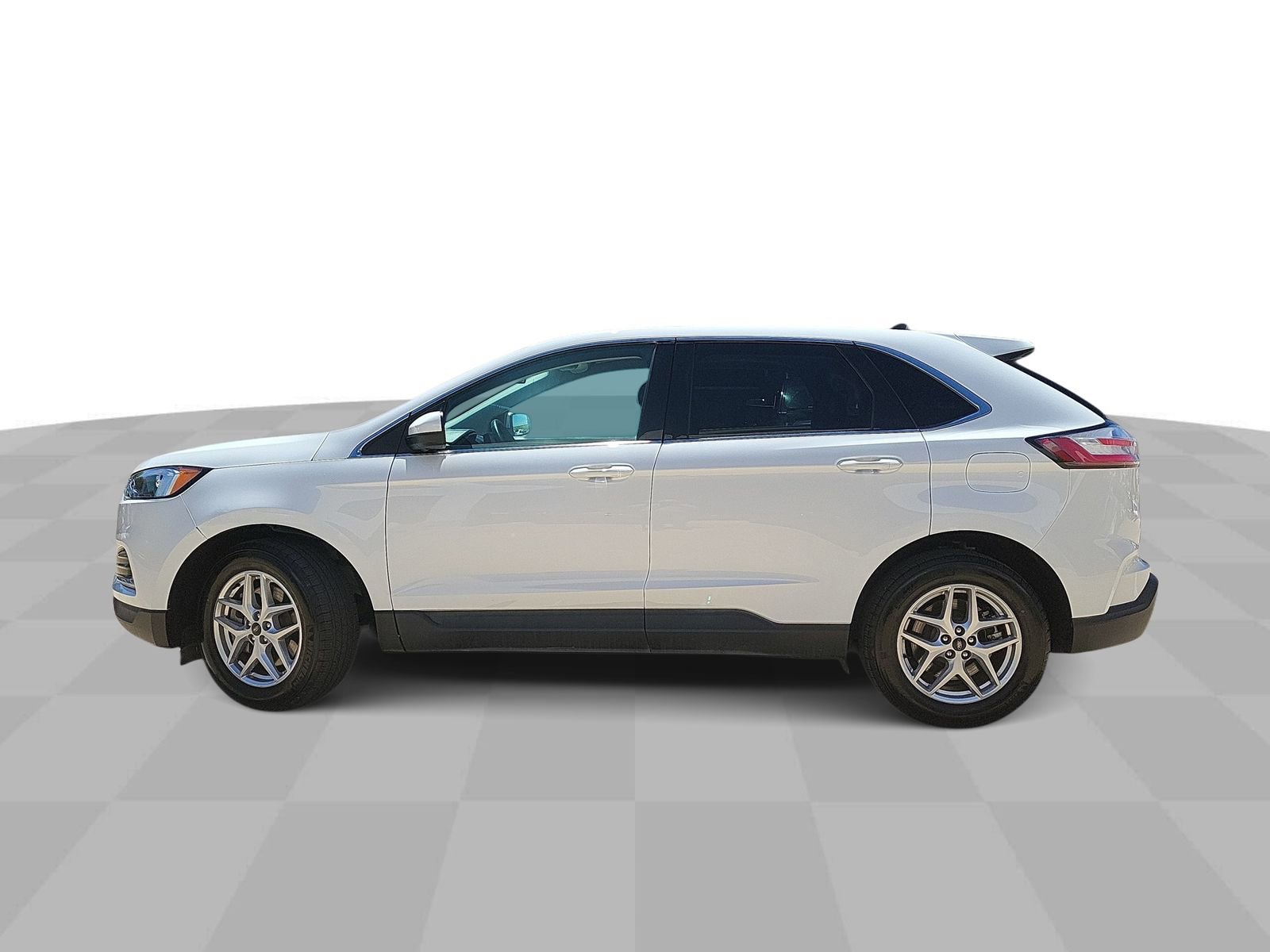 Used 2024 Ford Edge SEL image 5