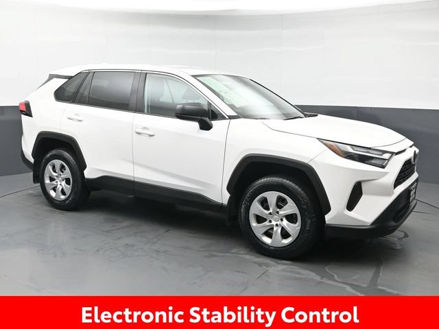 Used 2023 Toyota RAV4 LE AWD/4WD image 10
