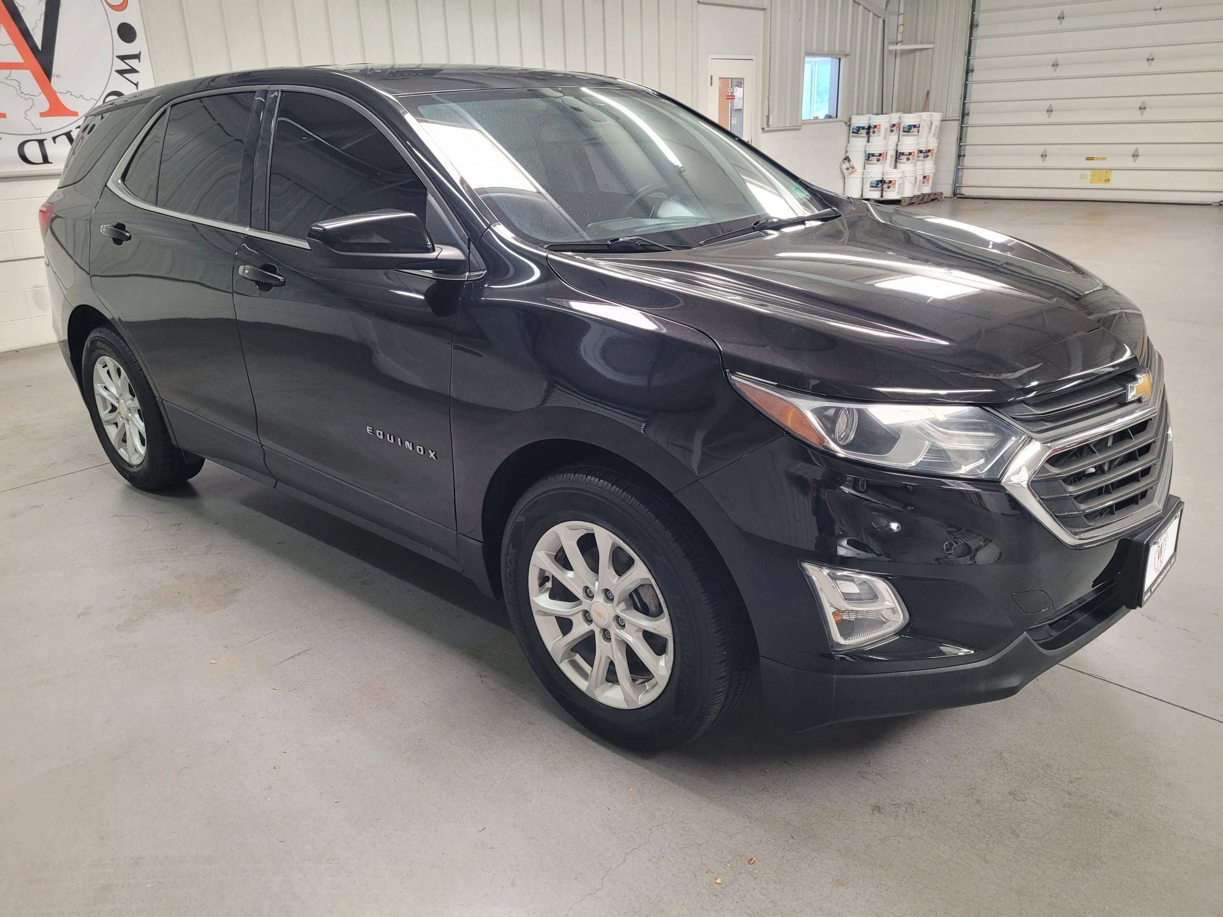 Used 2018 Chevrolet Equinox LT FWD image 10