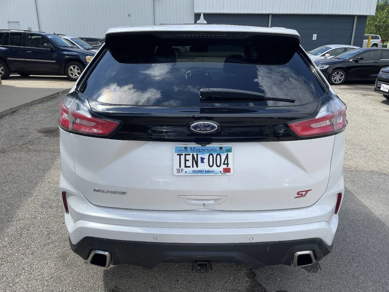 Used 2019 Ford Edge ST w/ Cold Weather Package AWD/4WD image 8