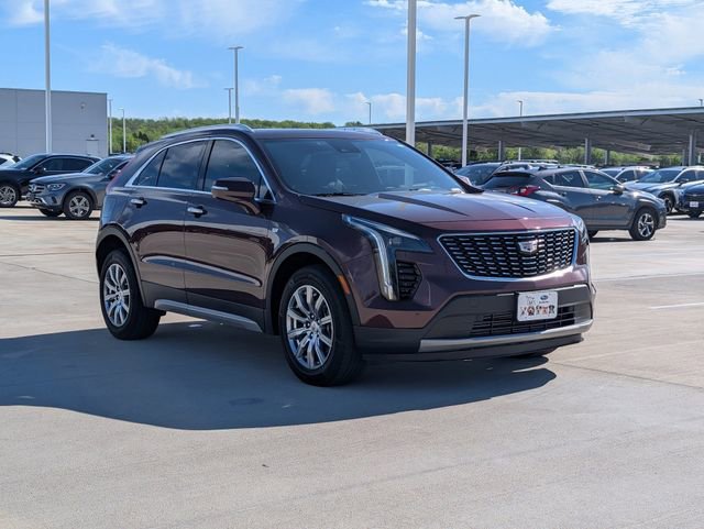 Used 2023 Cadillac XT4 Premium Luxury w/ Technology Package image 7