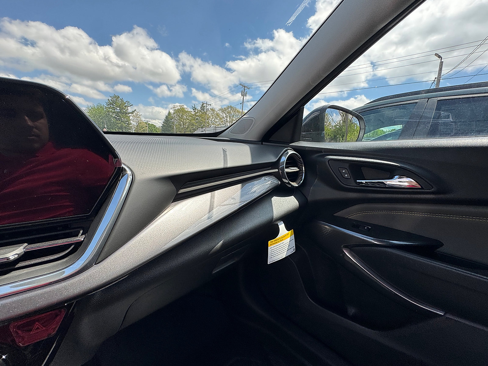New 2026 Chevrolet Trax ACTIV w/ Sunroof Package FWD image 13