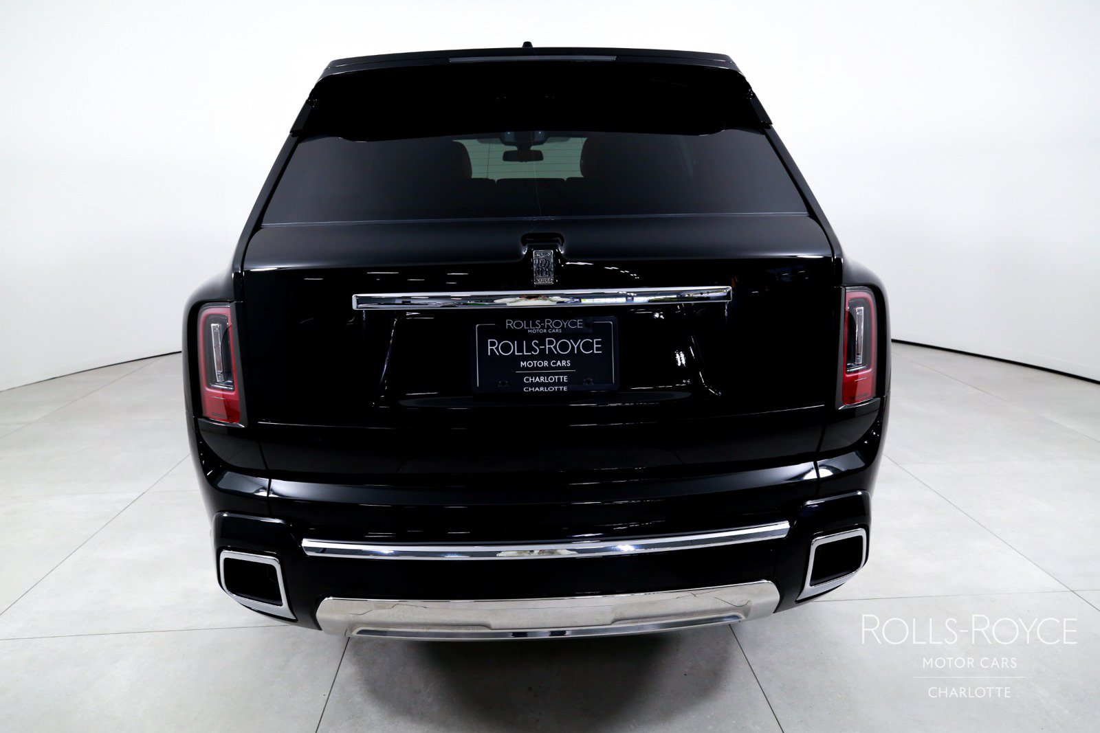 New 2026 Rolls-Royce Cullinan AWD/4WD image 9