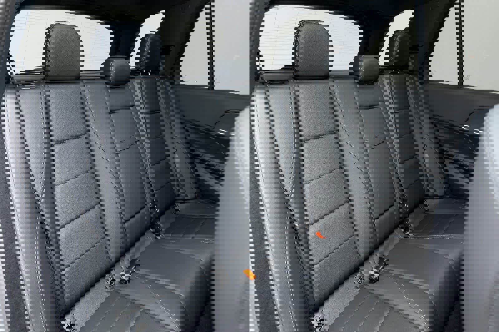 Used 2025 Mercedes-Benz GLE 450e 4MATIC w/ Driver Assistance Package image 55