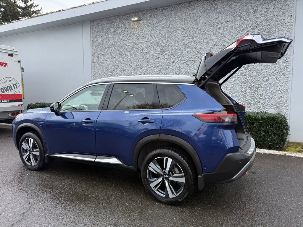Used 2023 Nissan Rogue SL w/ SL Premium Package image 10