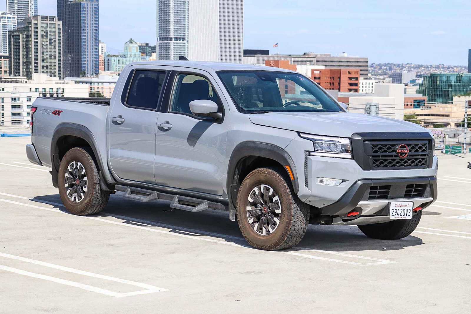 Used 2023 Nissan Frontier PRO-4X w/ Pro Convenience Package AWD/4WD image 3