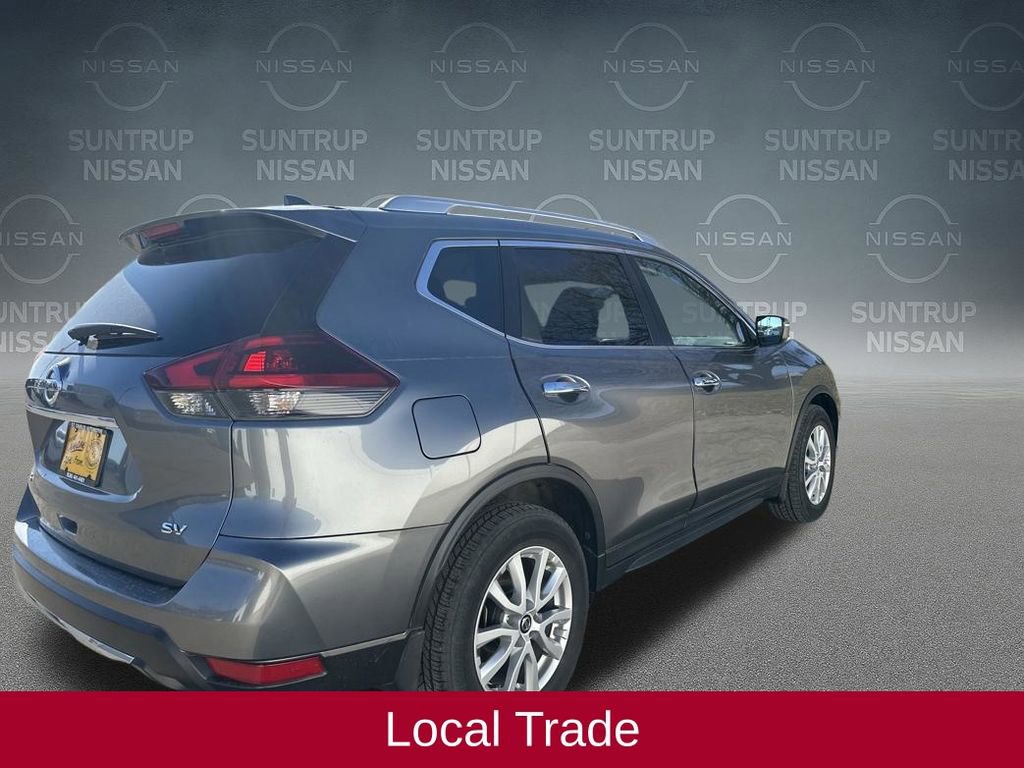 Used 2018 Nissan Rogue SV image 4